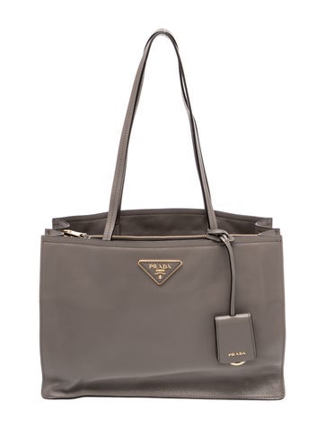 Tessuto Nylon Shoulder Bag Medium