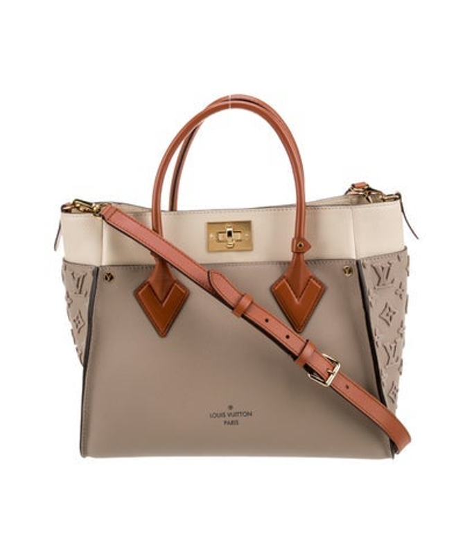 Louis Vuitton Vuitton Lv Monogram On My Side Mm