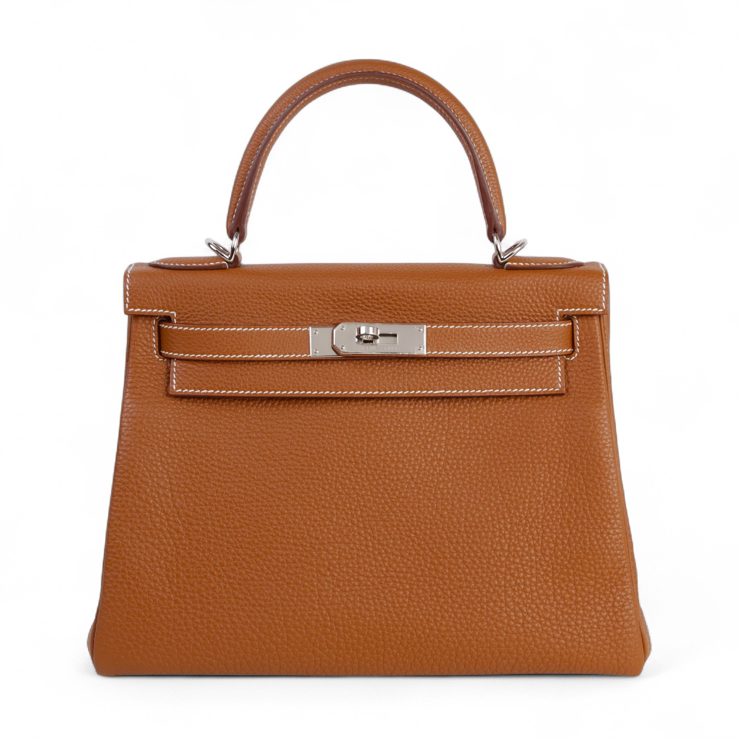 Hermes Very Good ( Rank A) HERMÈS Kelly 28 Gold (37) Togo Palladium hardware C (2018)