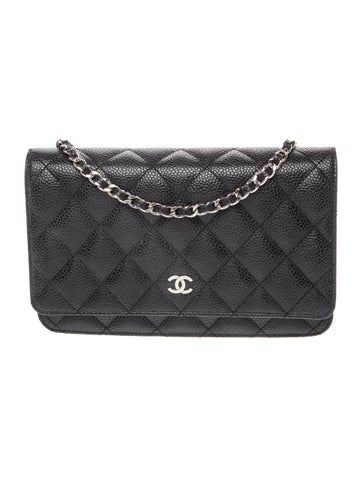 Classic Quilted Wallet On Chain