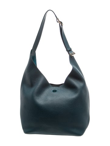 Signature Shoulder Bag