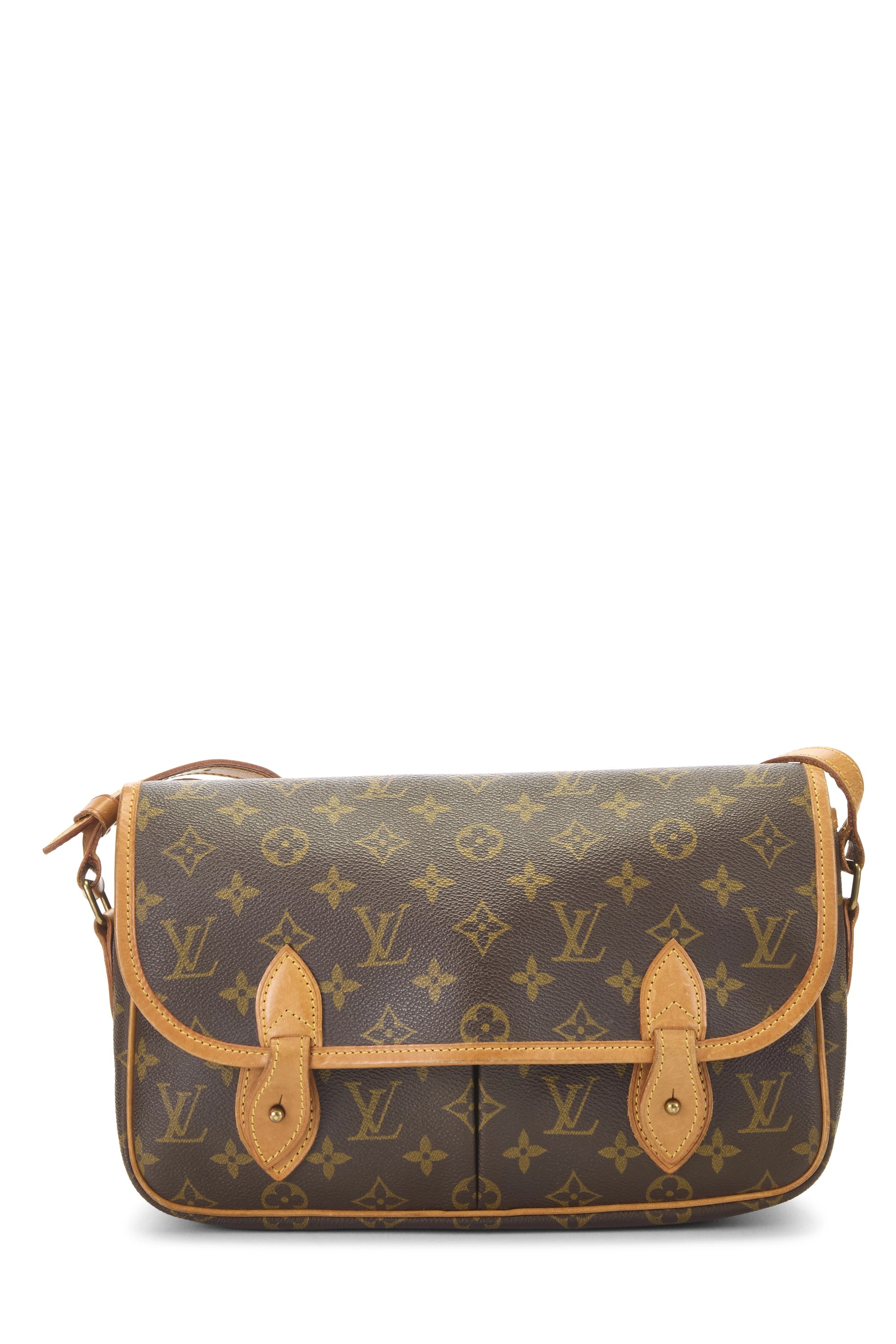 Monogram Canvas Sac Gibeciere MM