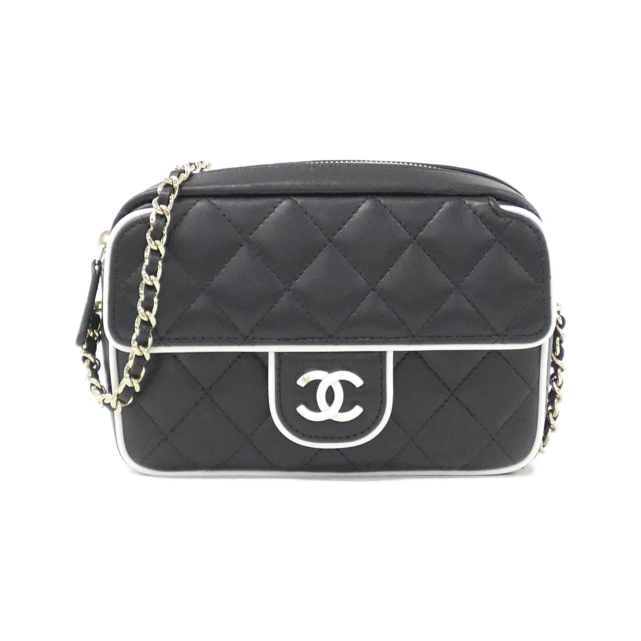 Chanel AP4516 Chain Clutch