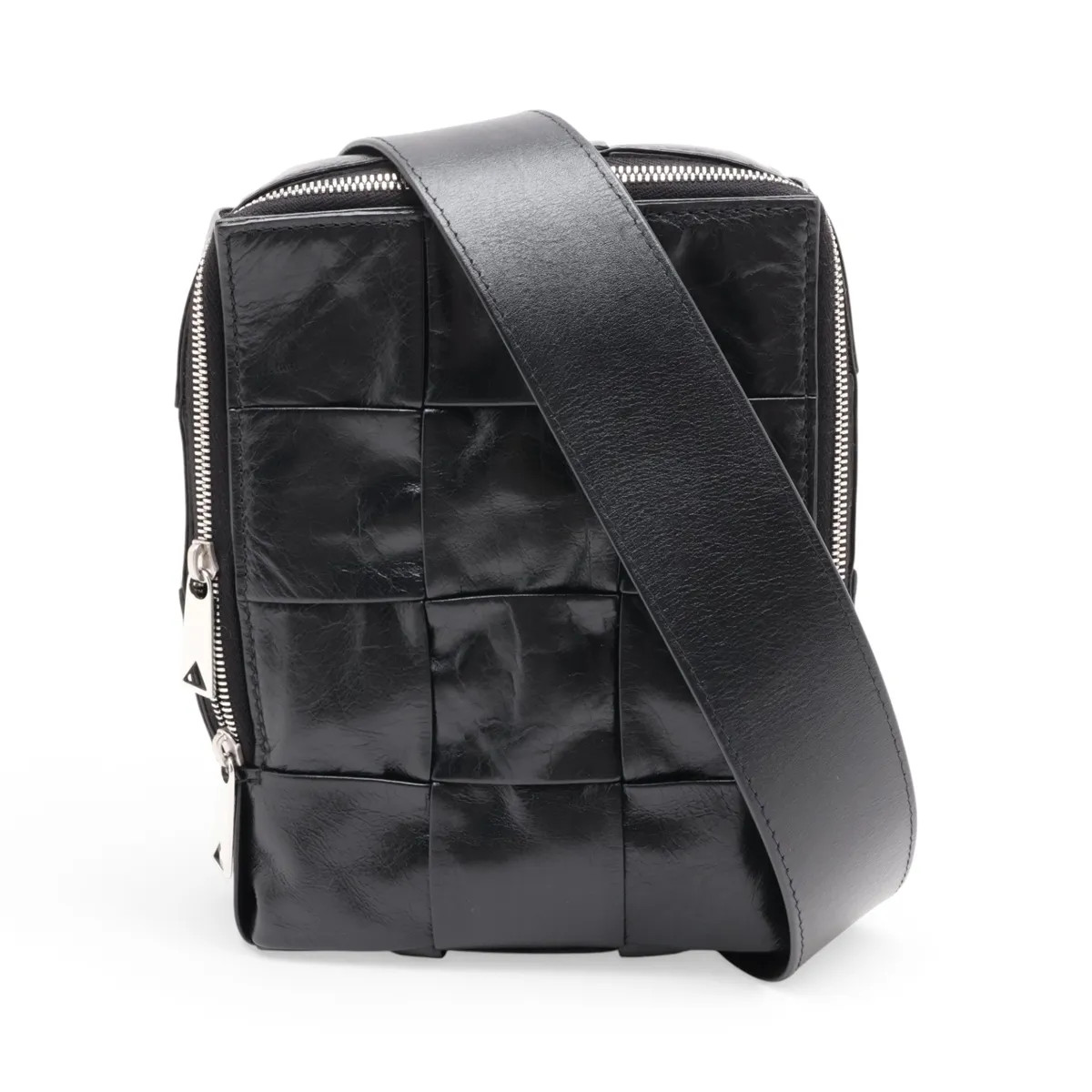 Bottega Veneta Maxi Intrecciato Leather Sling backpack Black