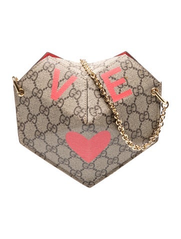 GG Supreme Shoulder Bag