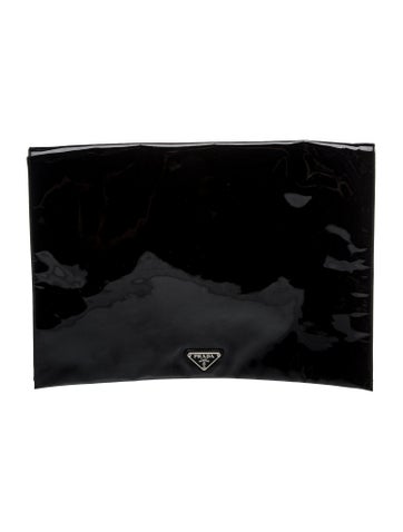 Vernice Leather clutch bag