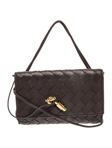 Intrecciato Andiamo pouch on strap