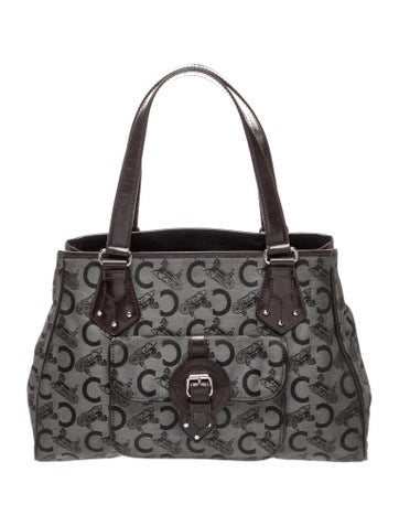 Signature Shoulder Bag
