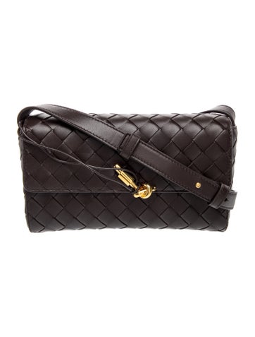 Intrecciato Andiamo Clutch
