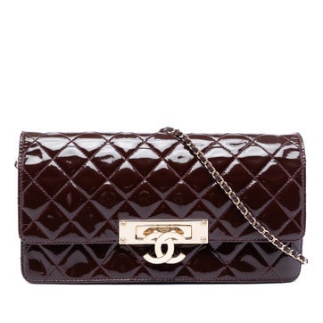 Patent Leather Quilted Golden Class East West Wallet On Chain