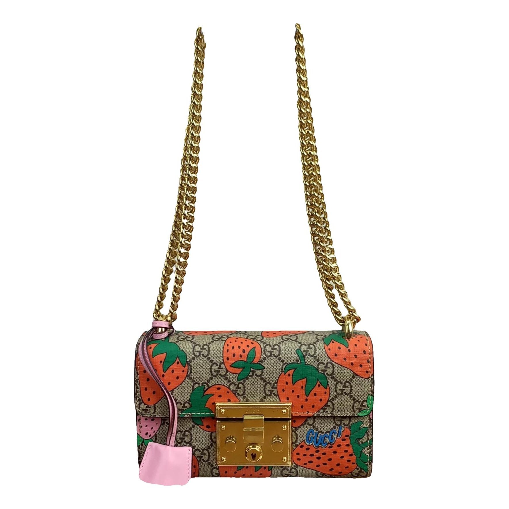 Padlock leather handbag
