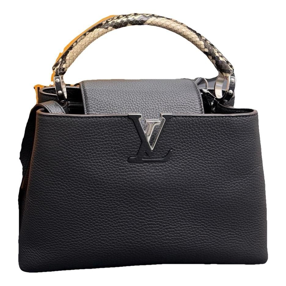 Capucines leather handbag