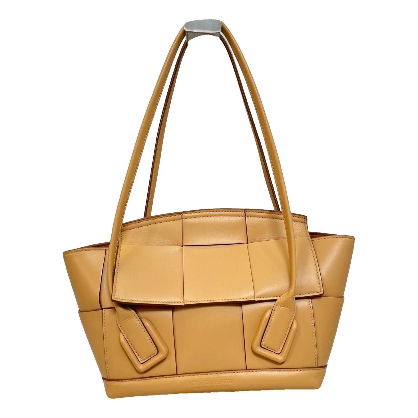 Arco leather tote
