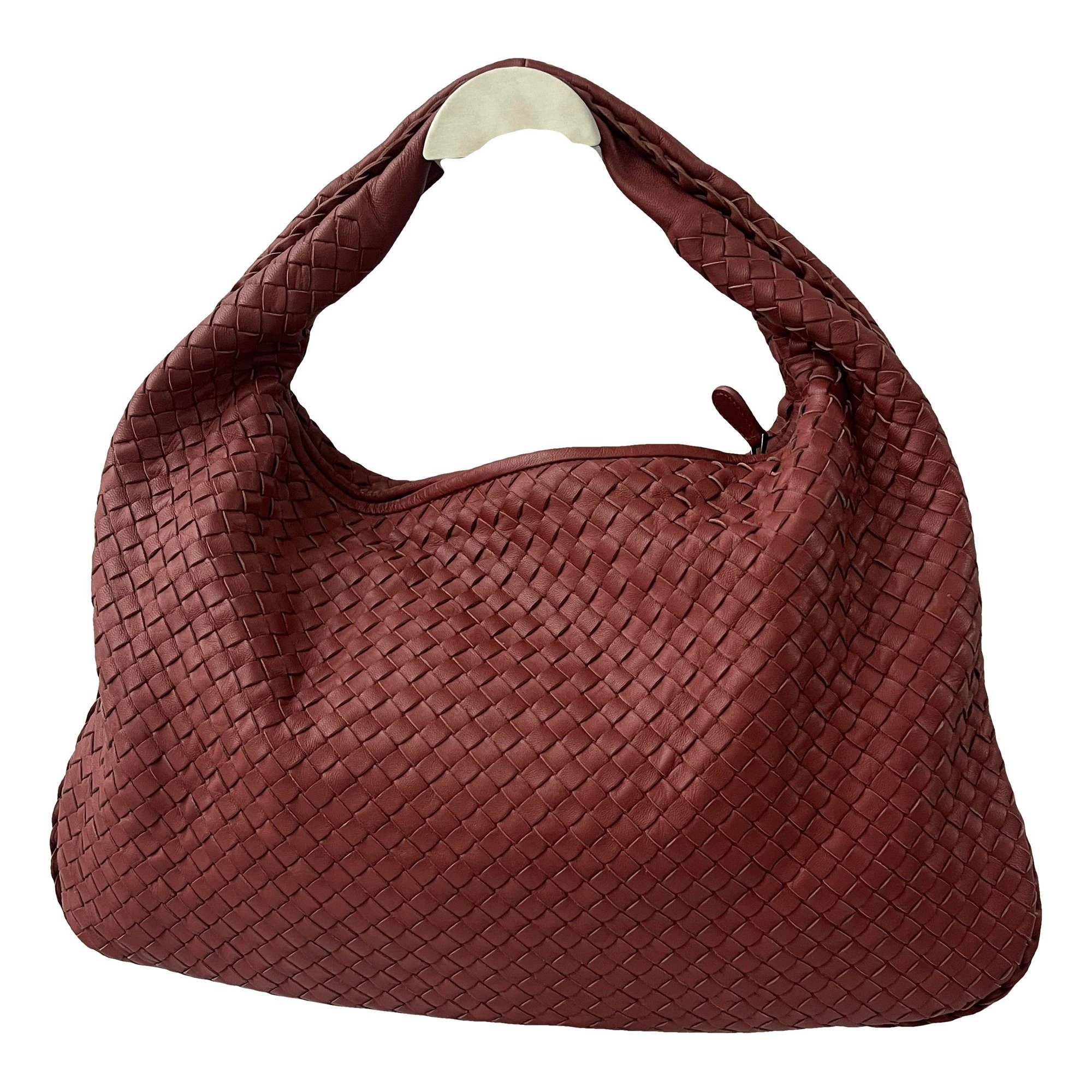 Veneta leather handbag