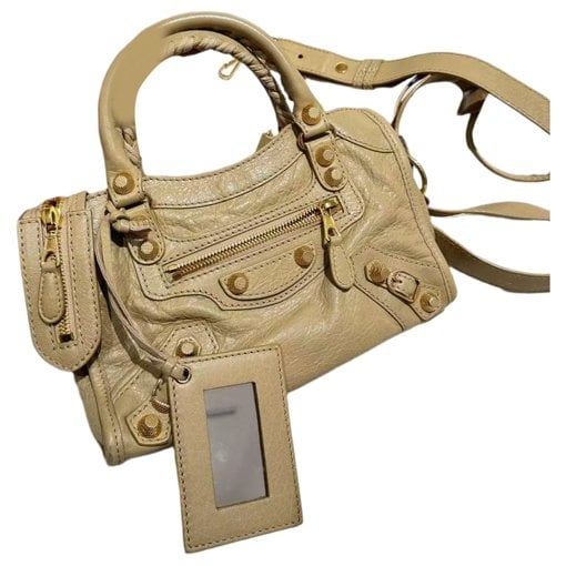 City leather handbag
