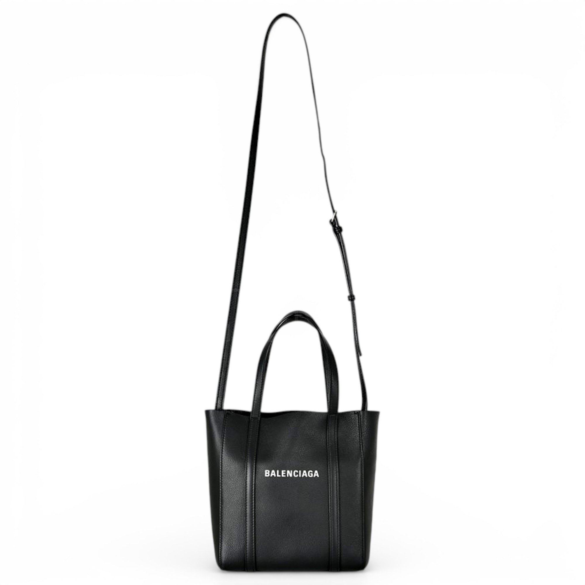 Everyday leather handbag