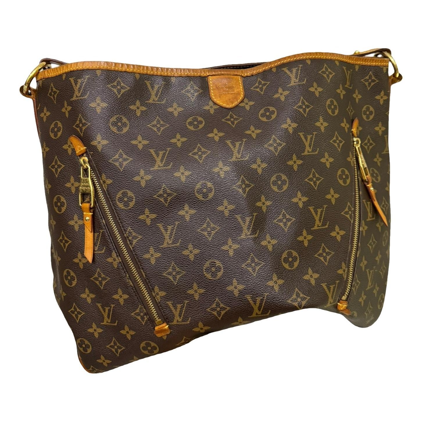 Delightful leather handbag