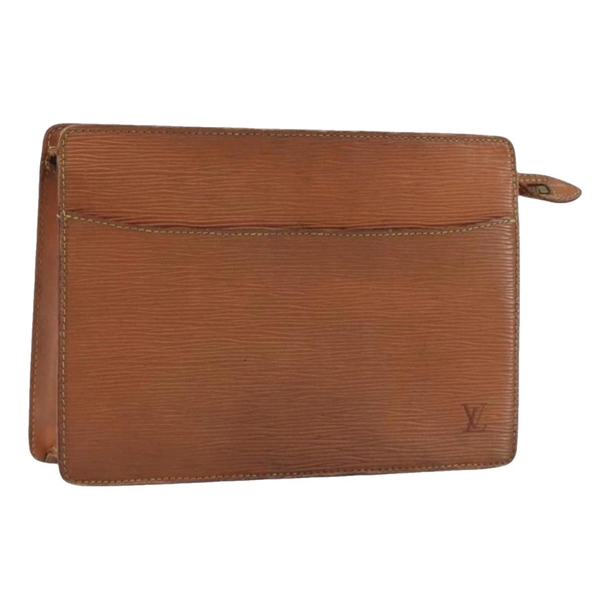 Leather clutch bag