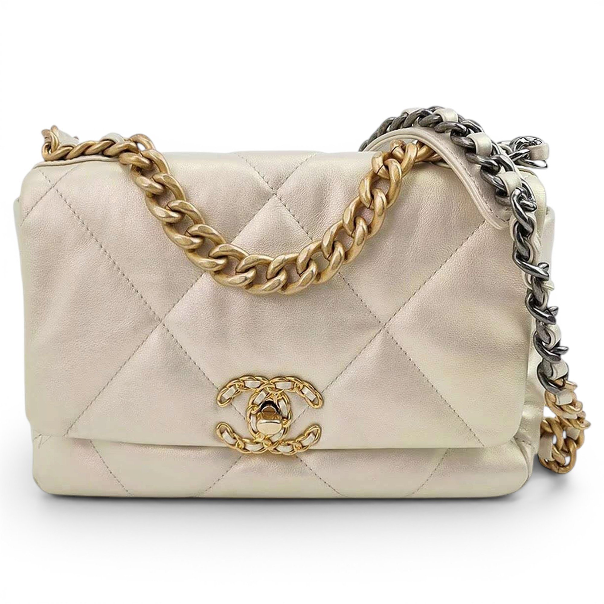 Chanel 19 leather handbag