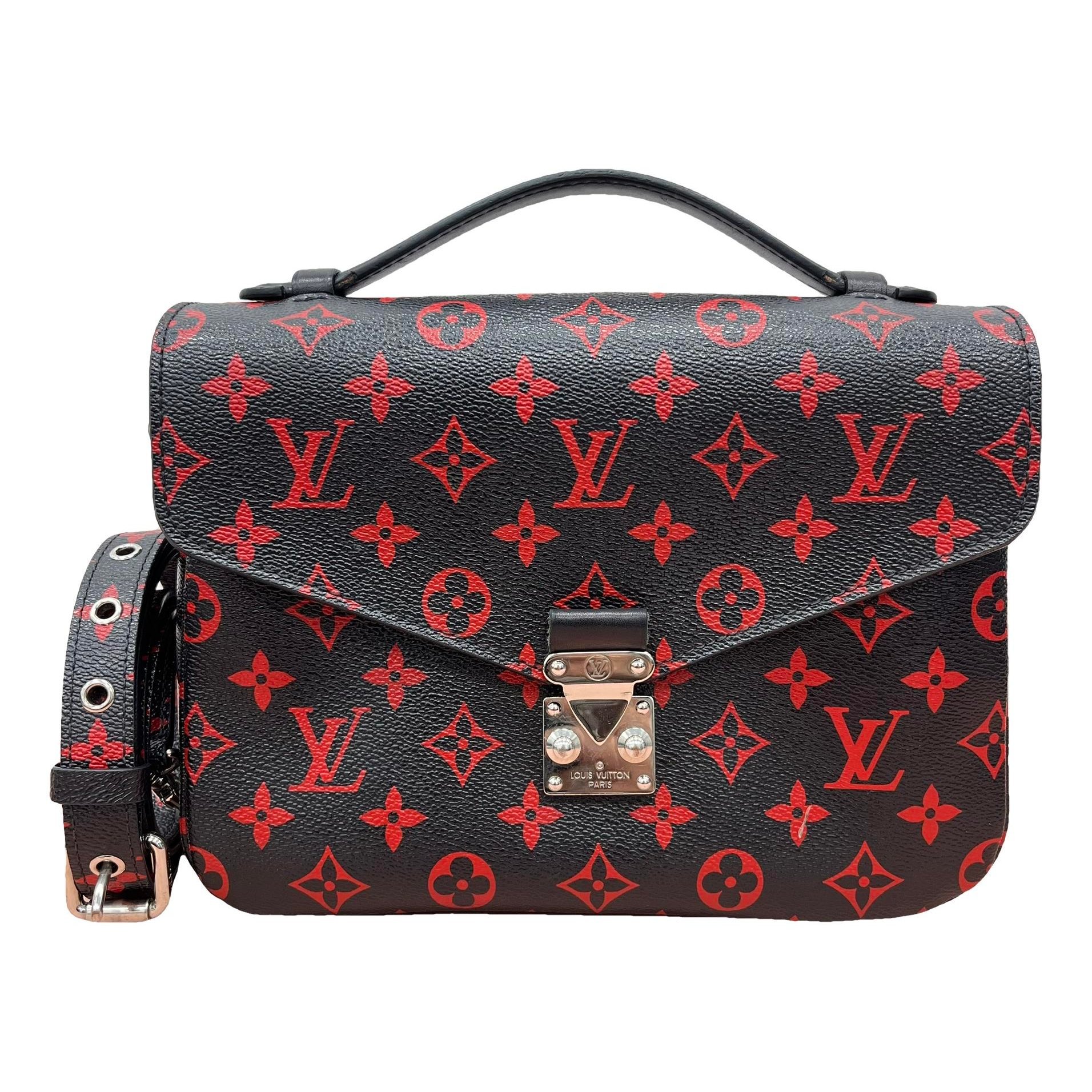 Metis leather handbag