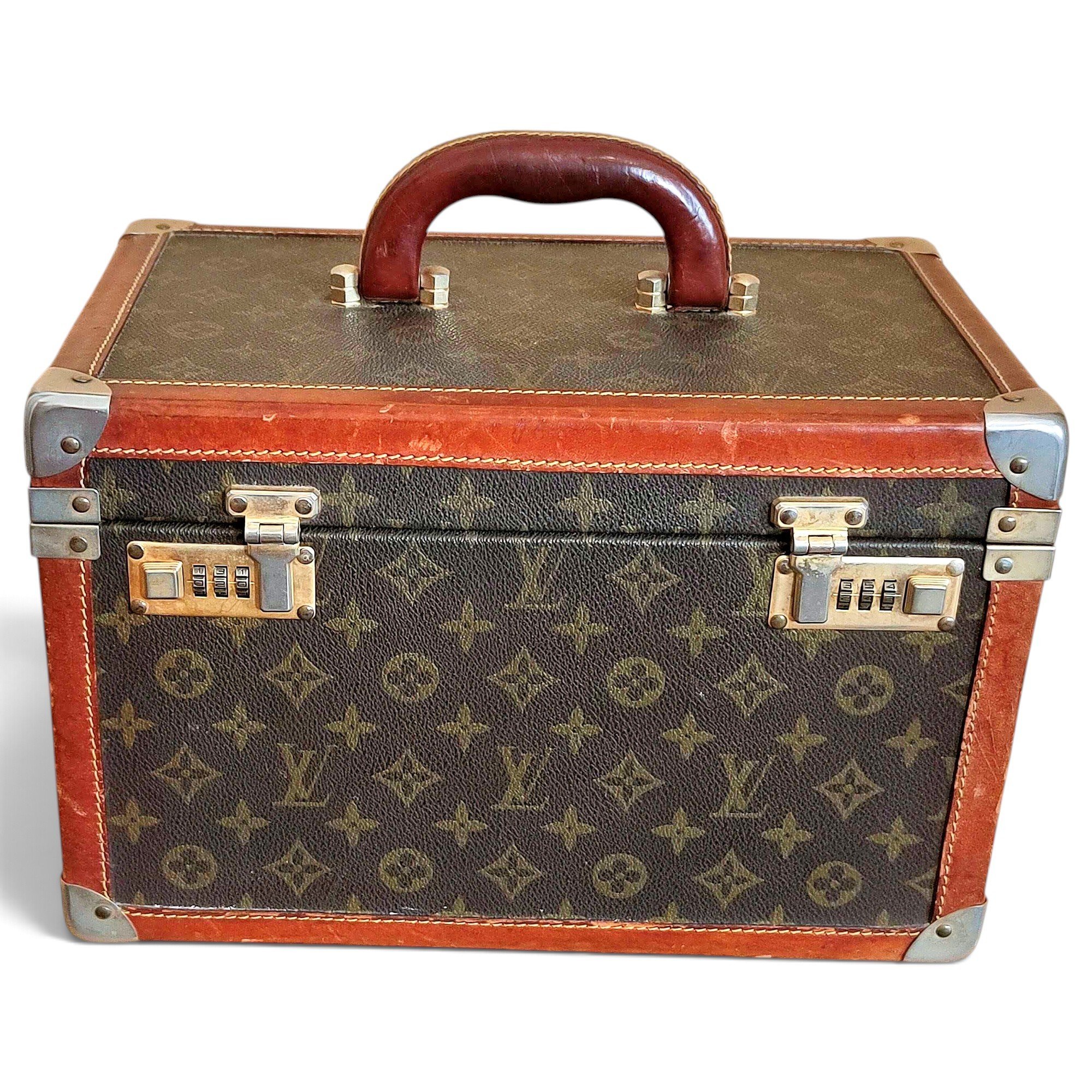 Nice leather vanity case