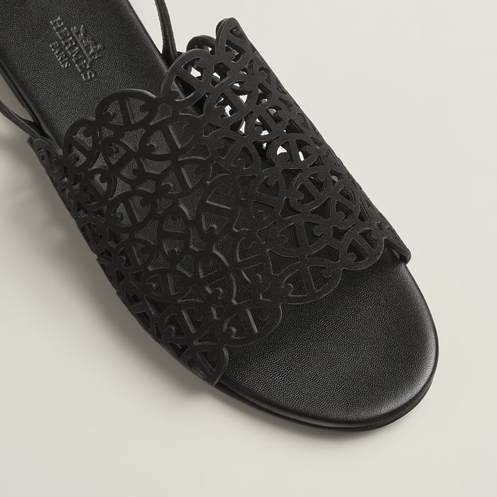 Noir Omela Sandal