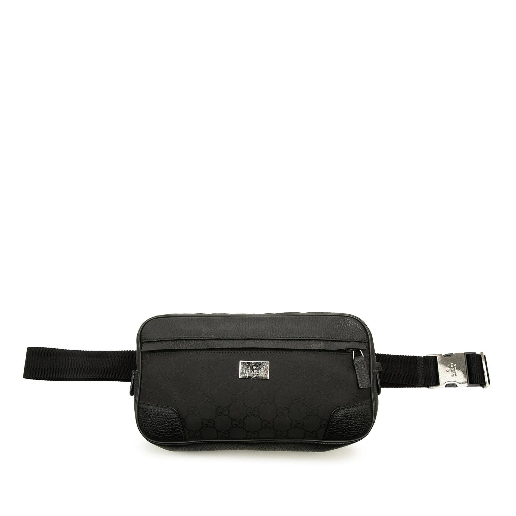 Gucci B leather bag