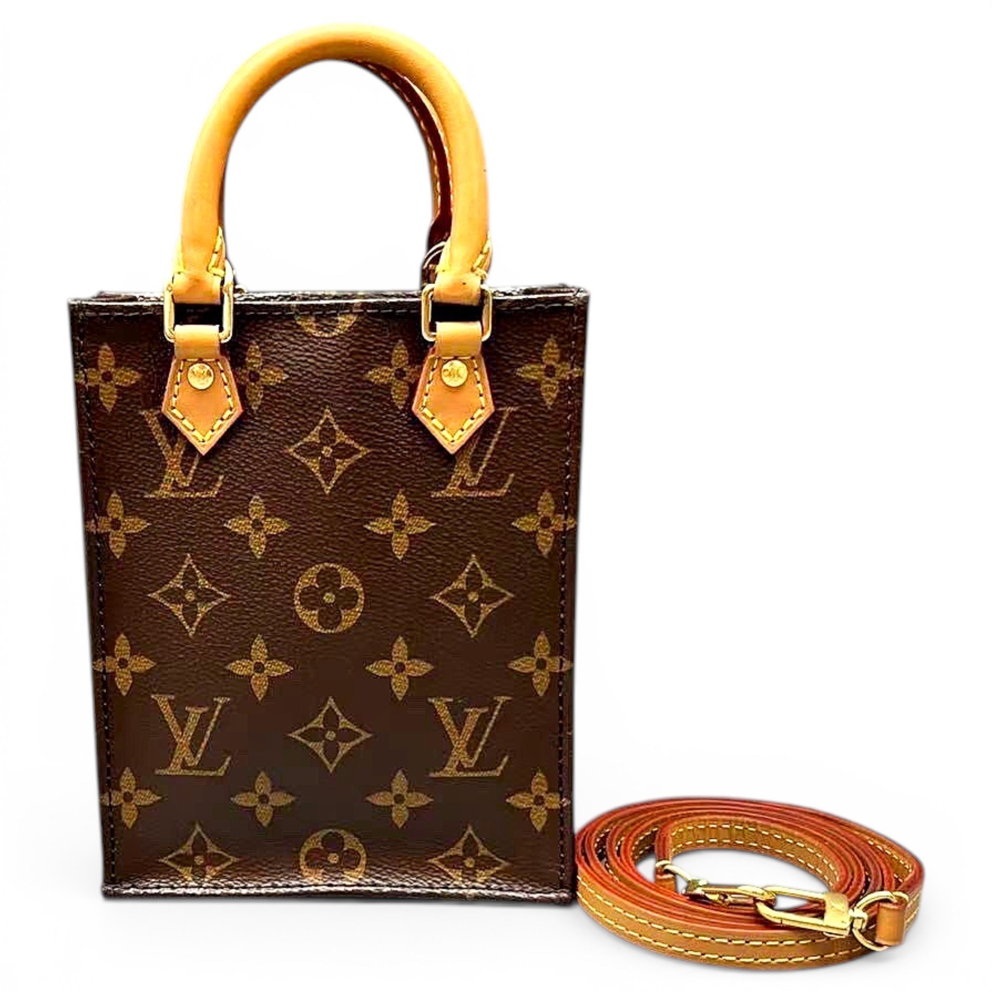 Plat leather handbag