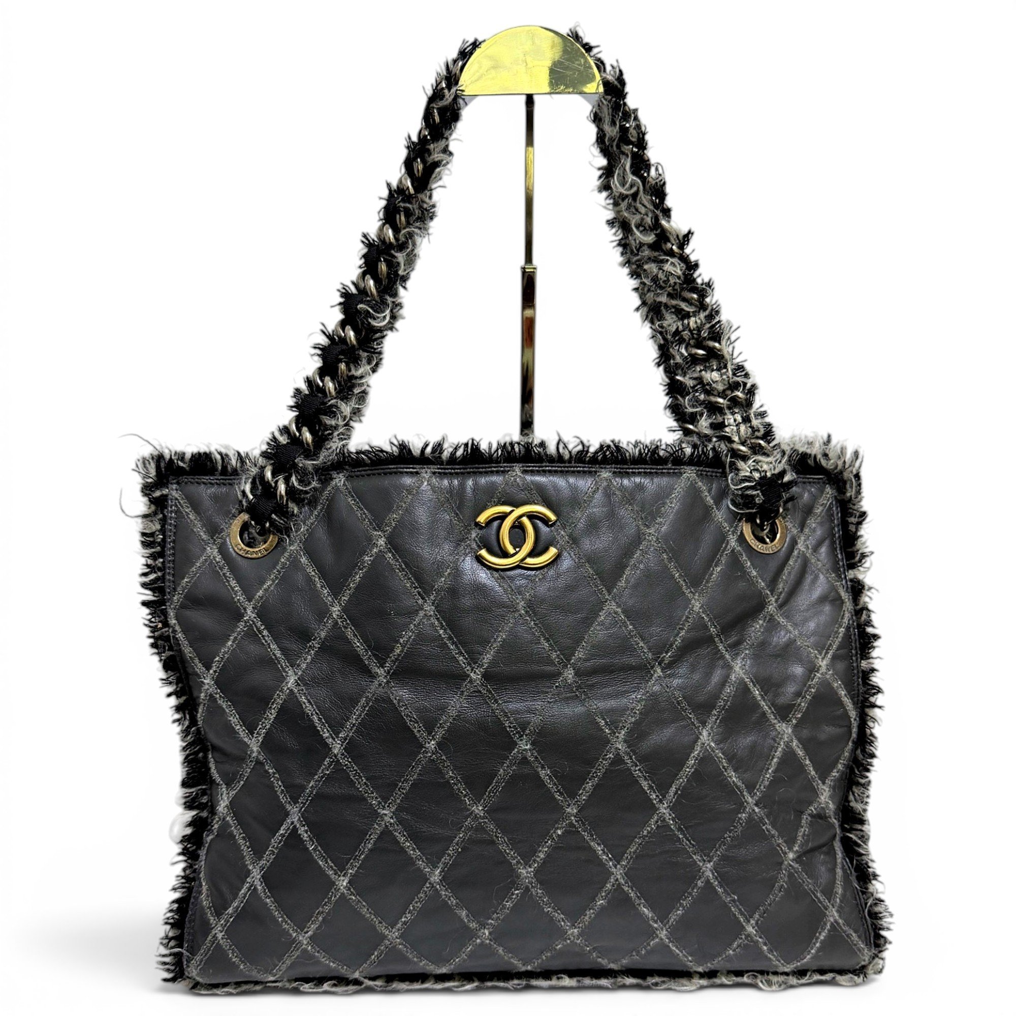 Leather tote