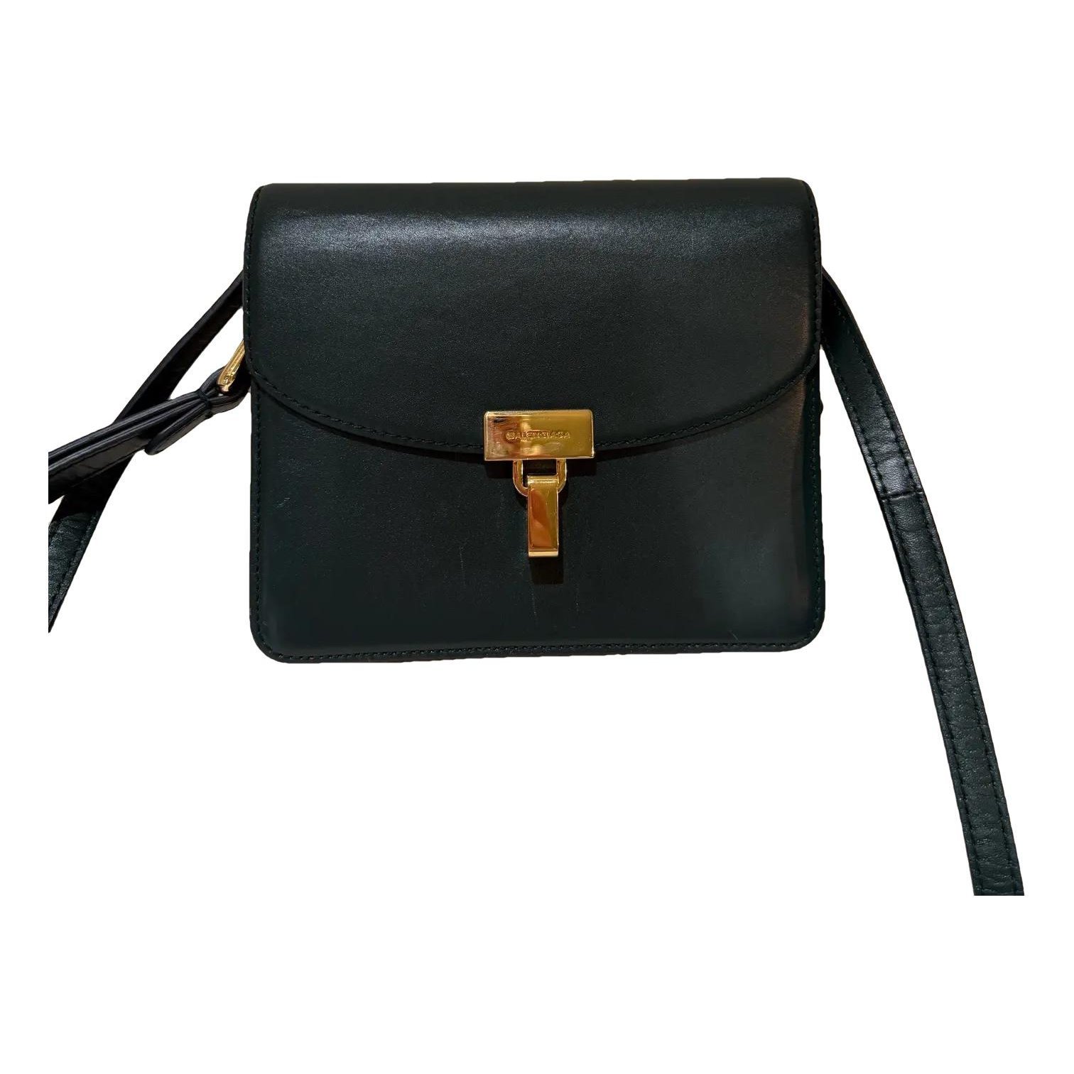 Leather crossbody bag
