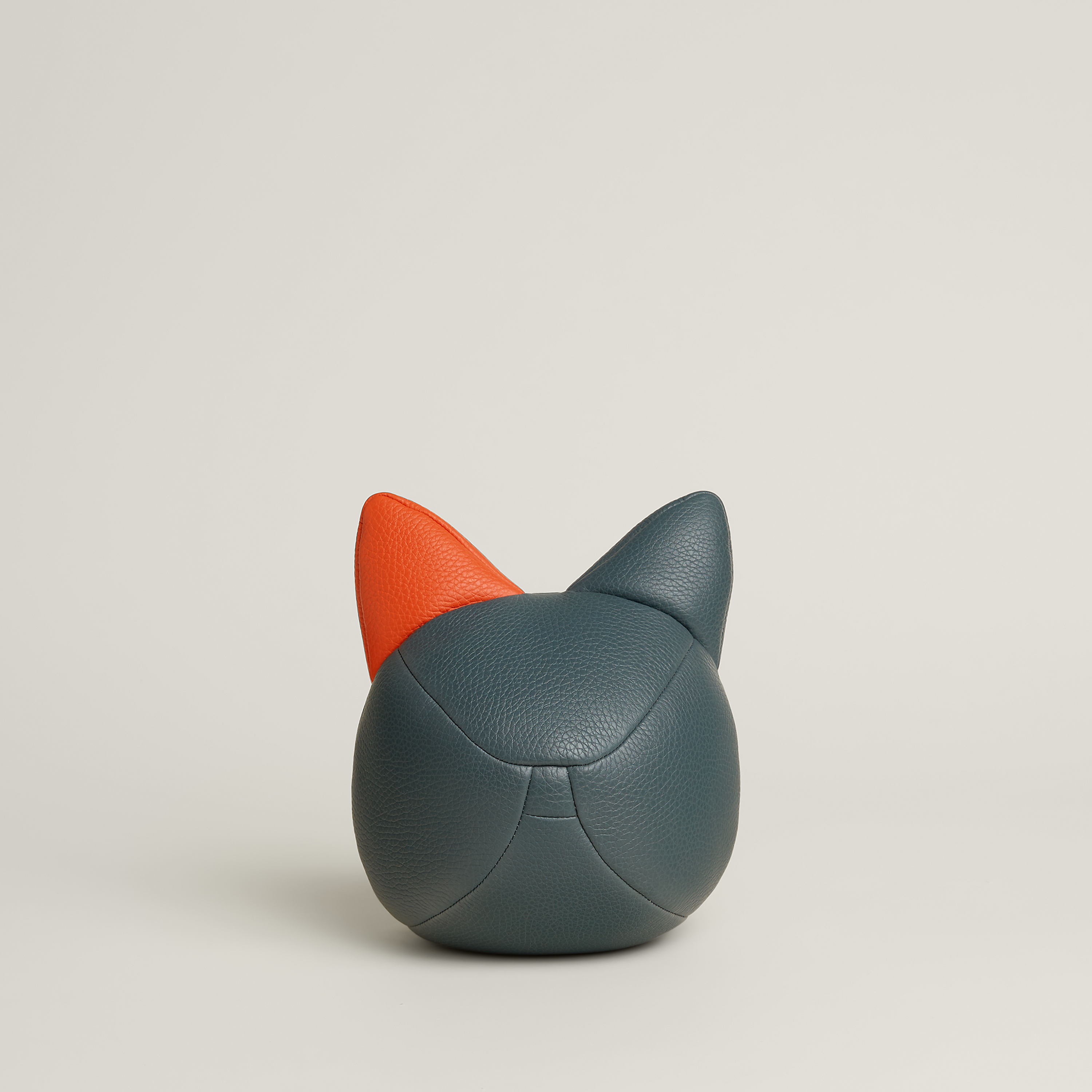 Cat paperweight
