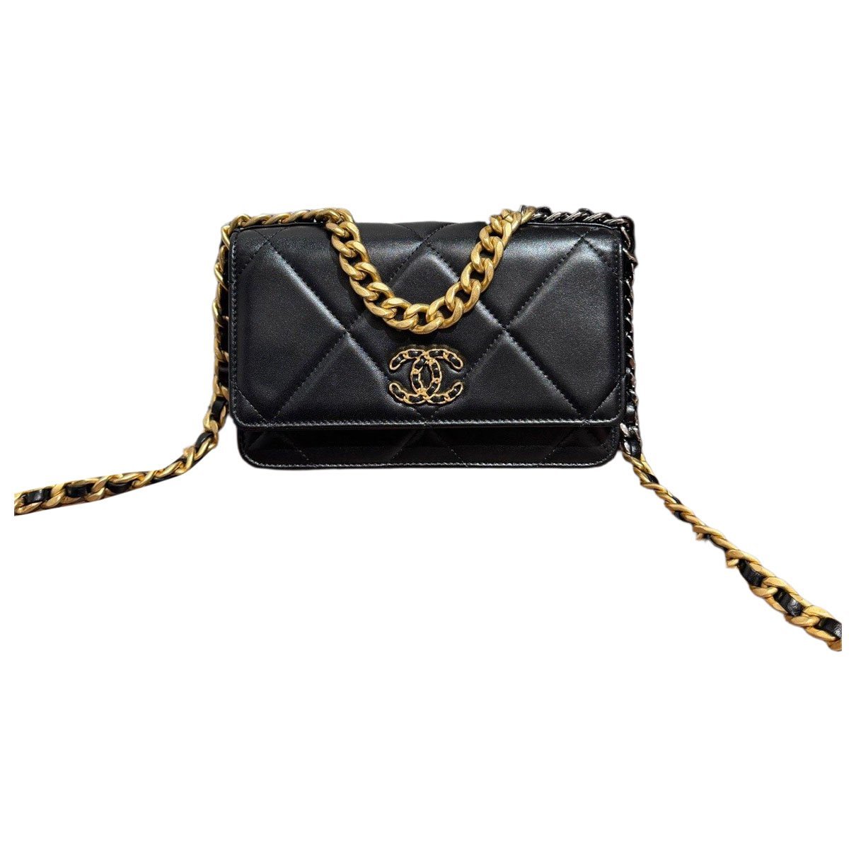 Chanel 19 leather handbag