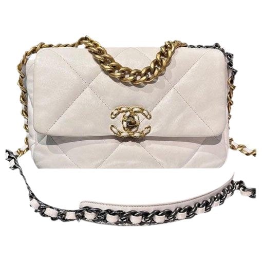 Chanel 19 leather bag