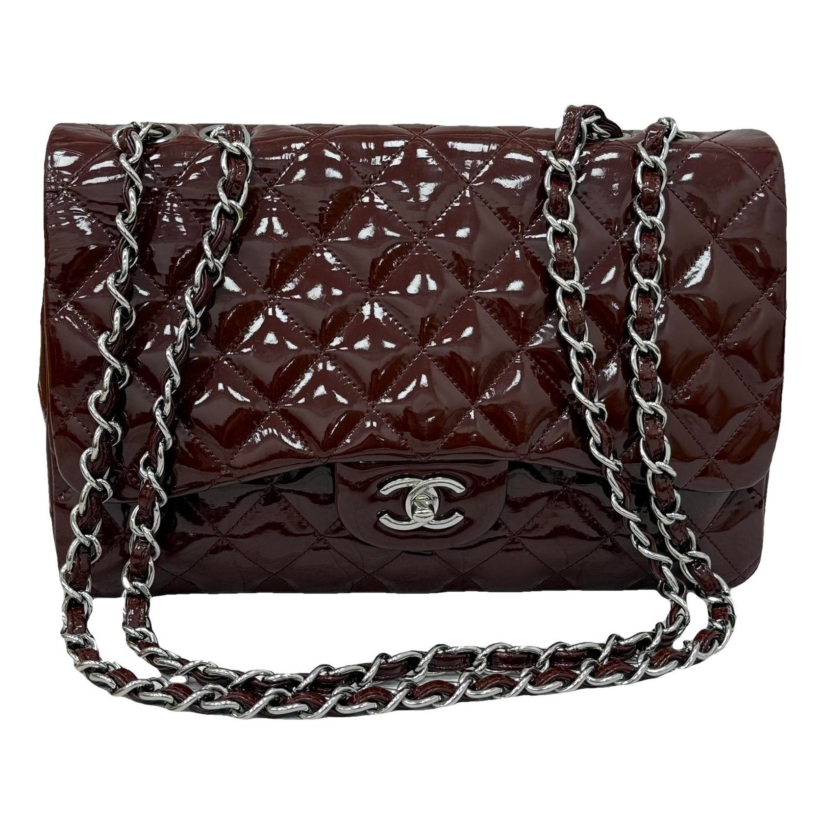 Timeless/Classique patent leather handbag