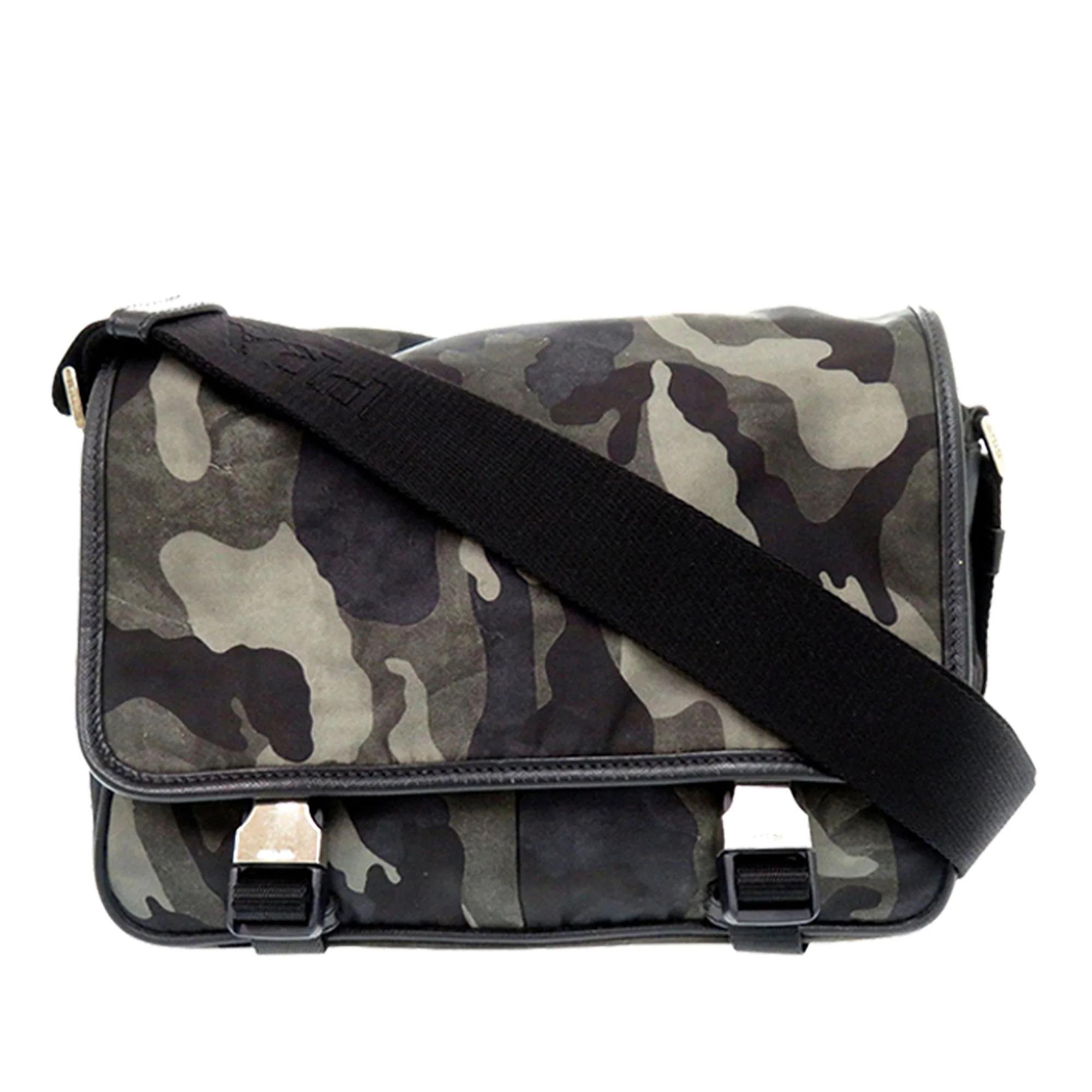 Buckle leather handbag