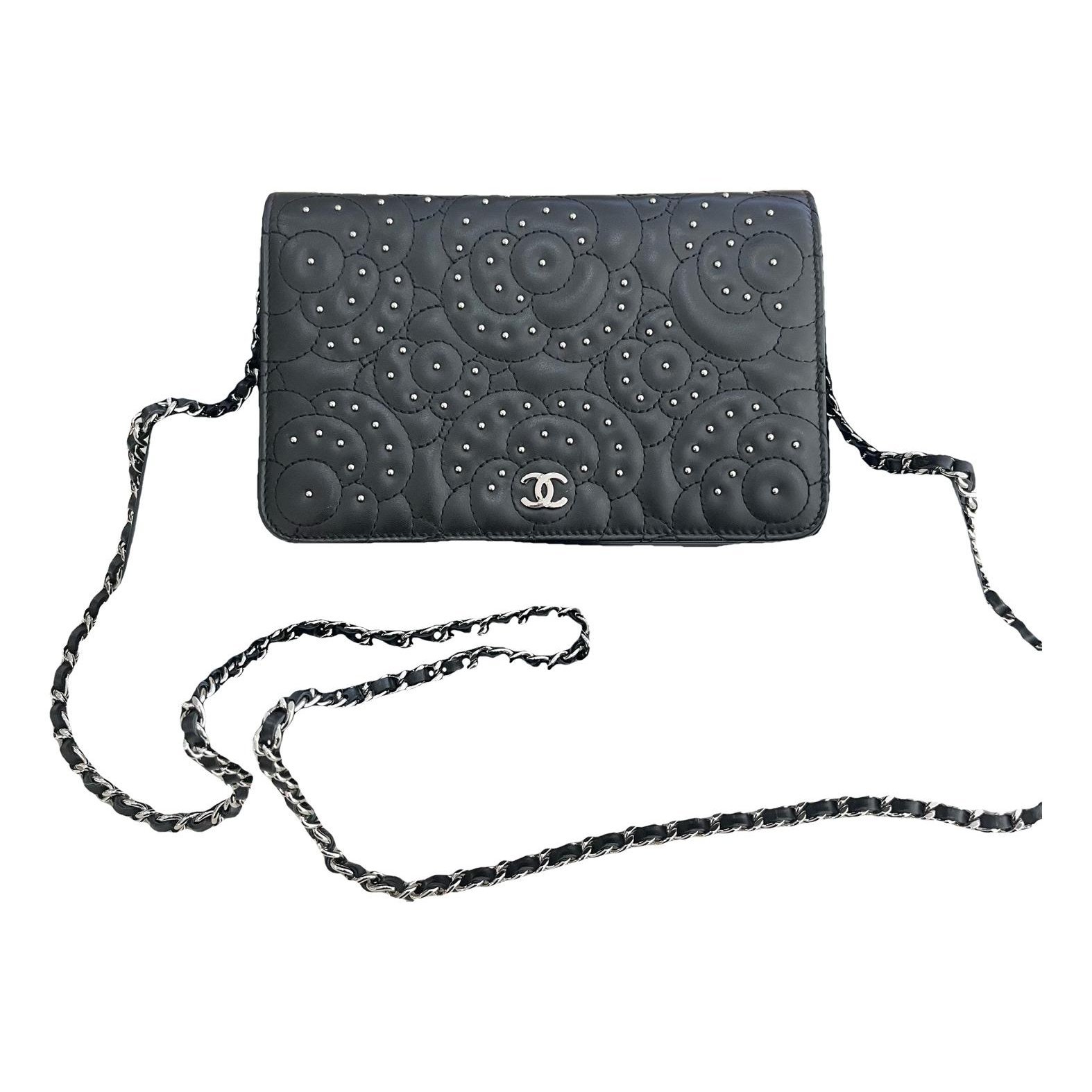 Wallet On Chain Timeless/Classique leather crossbody bag