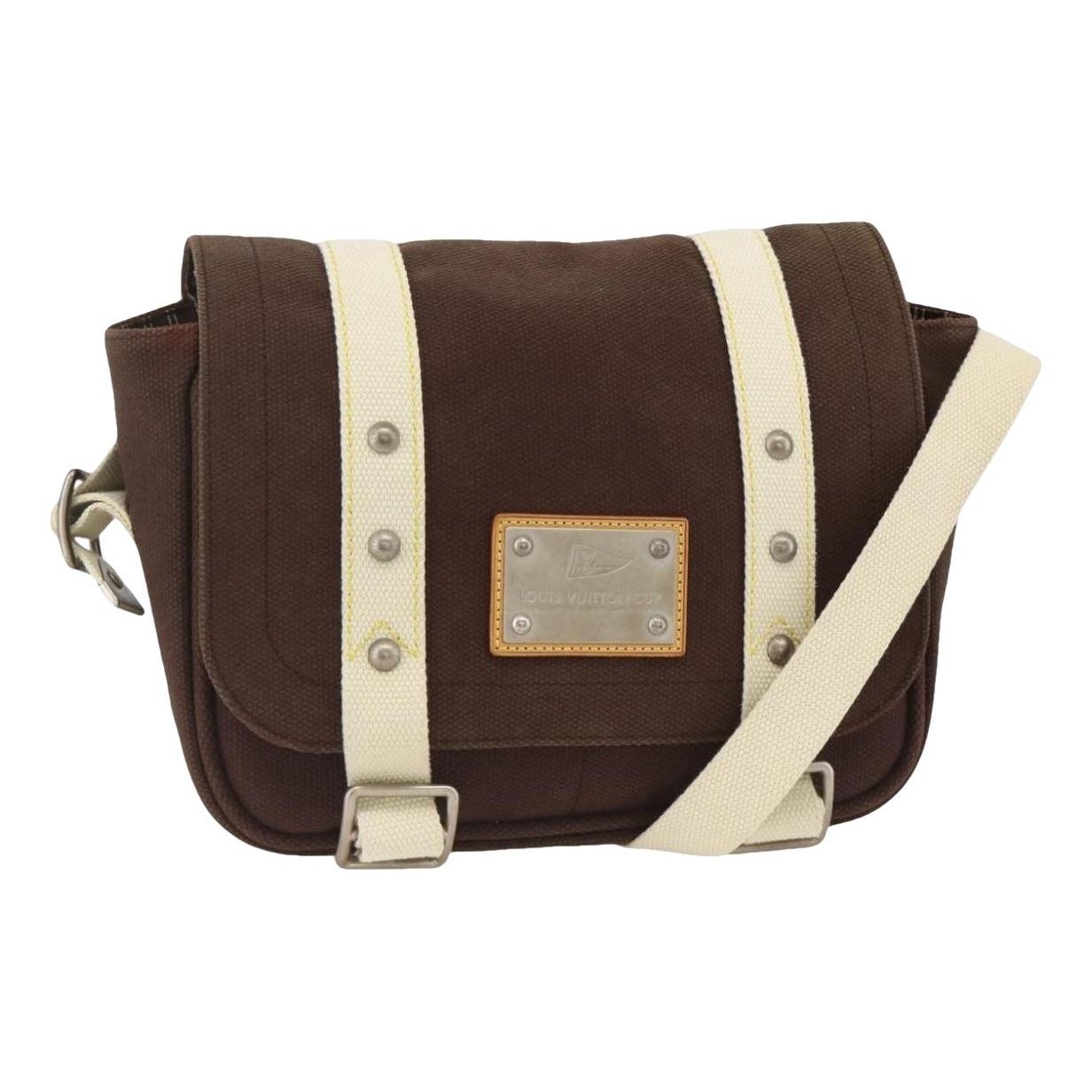 Antigua cashmere handbag
