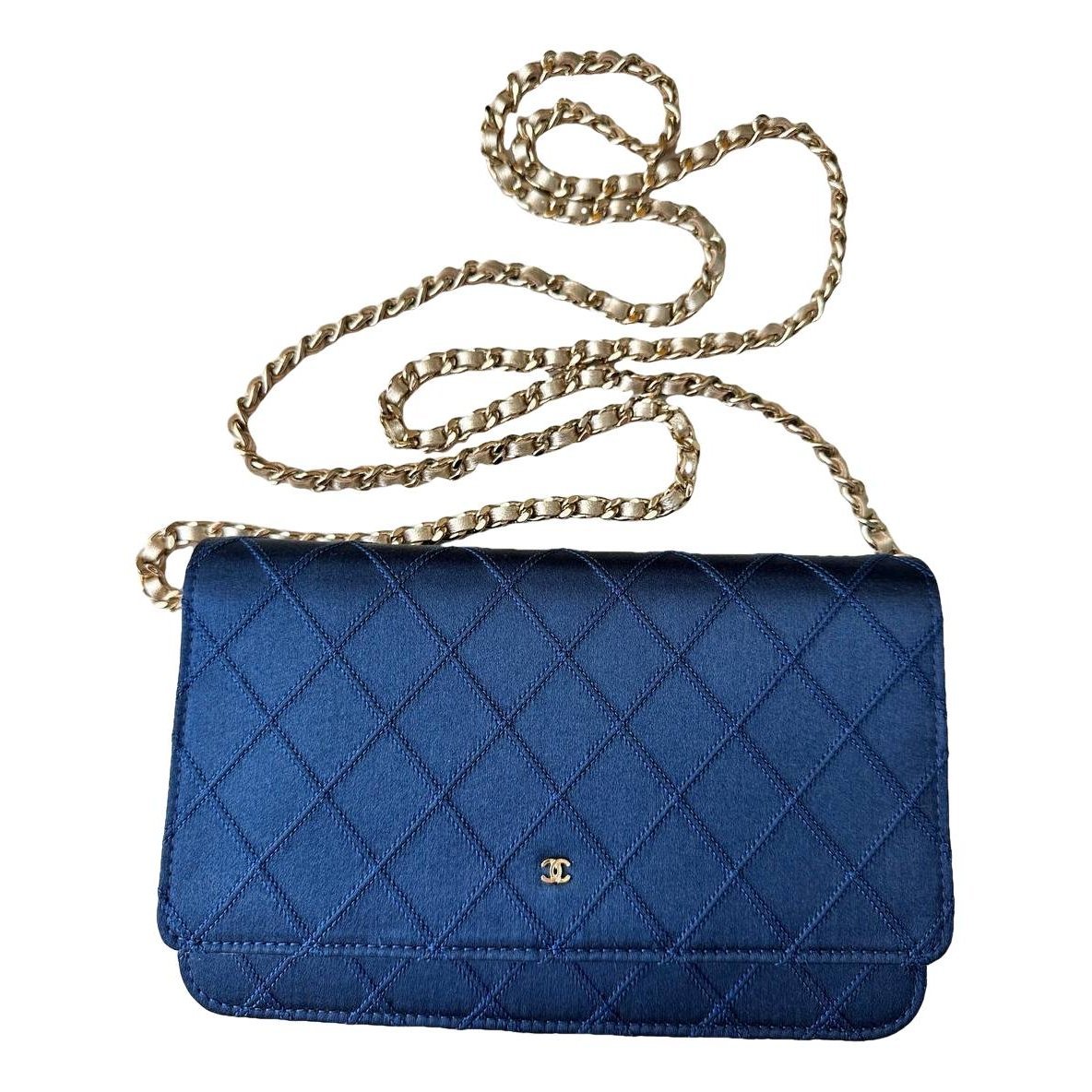 Wallet On Chain Timeless/Classique leather crossbody bag