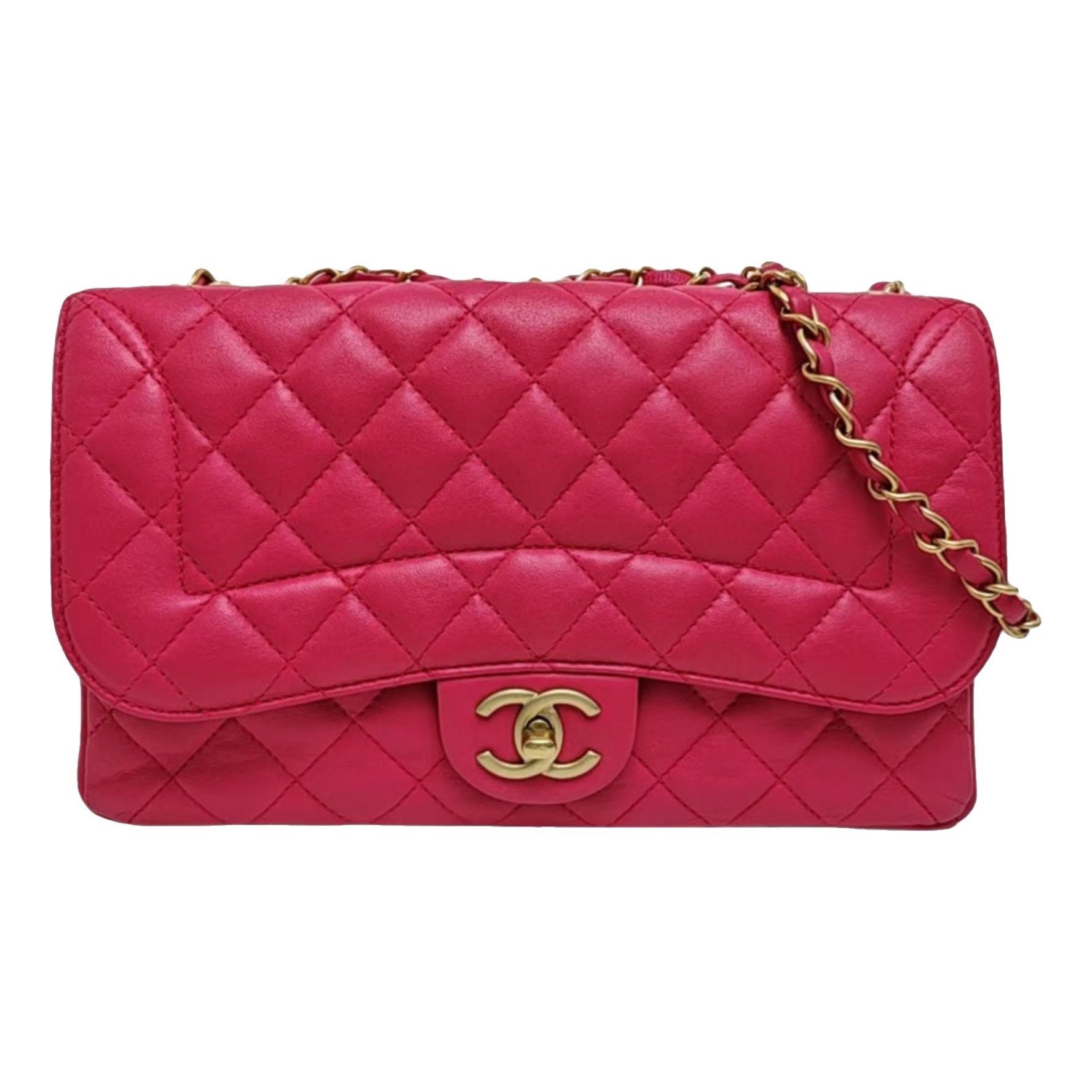 Timeless/Classique leather crossbody bag