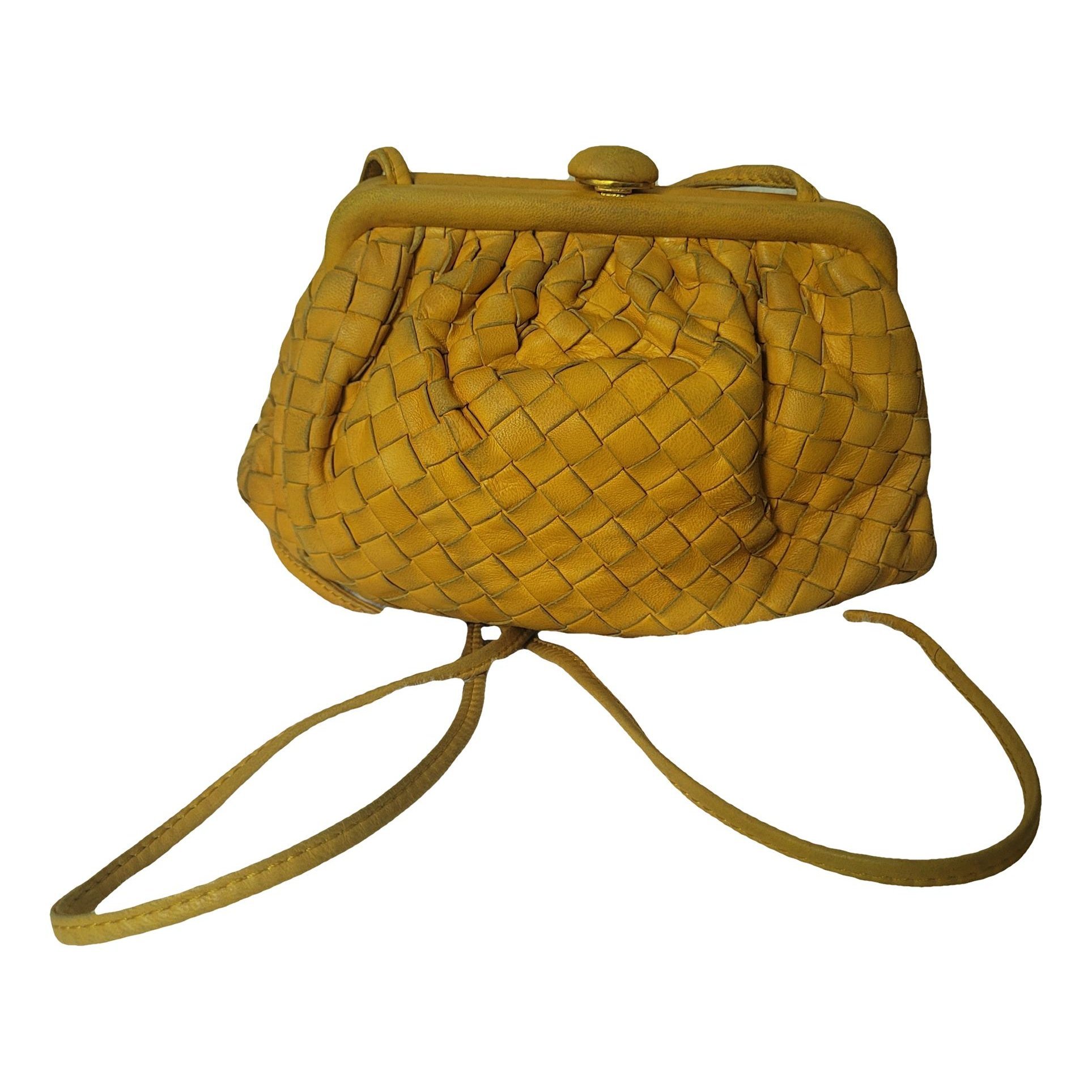 Pouch leather handbag