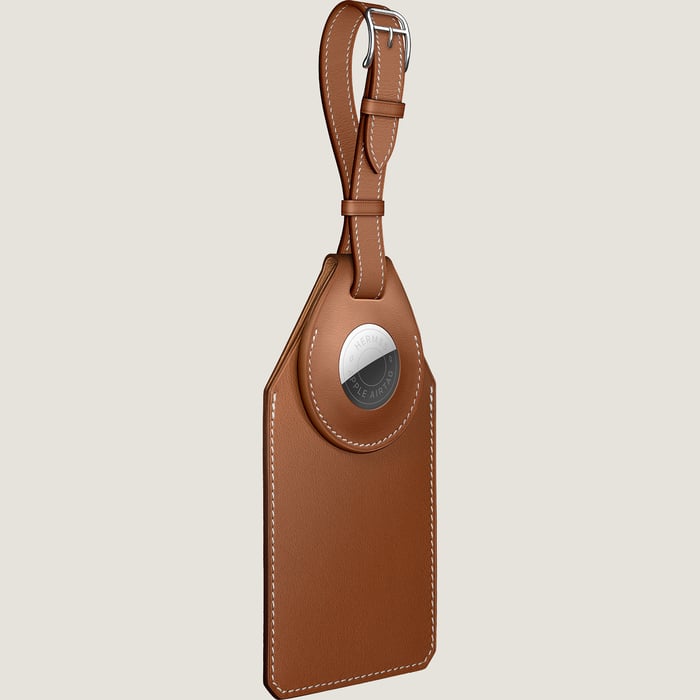 Gold Apple Airtag Hermès Travel Tag