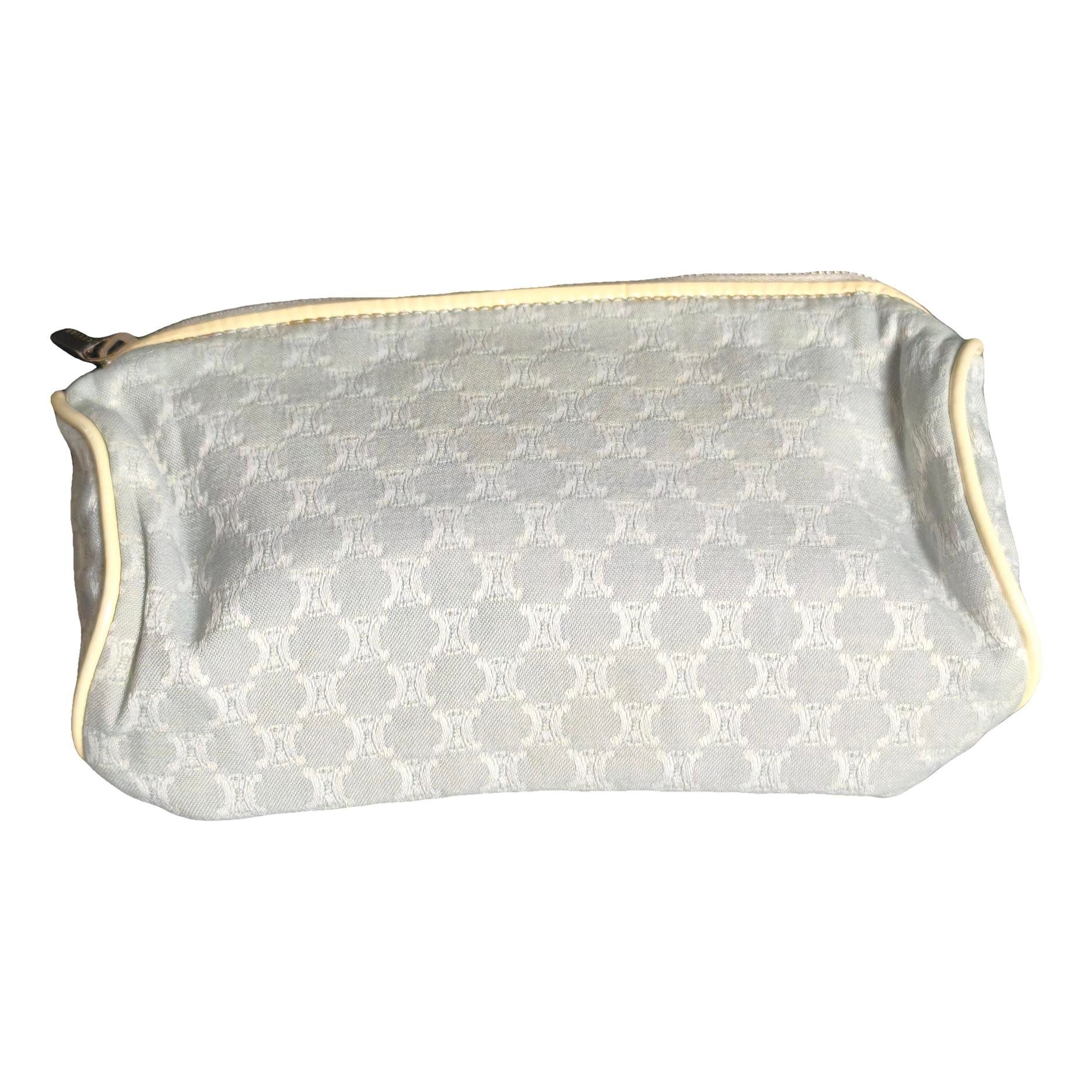 Cloth vanity case