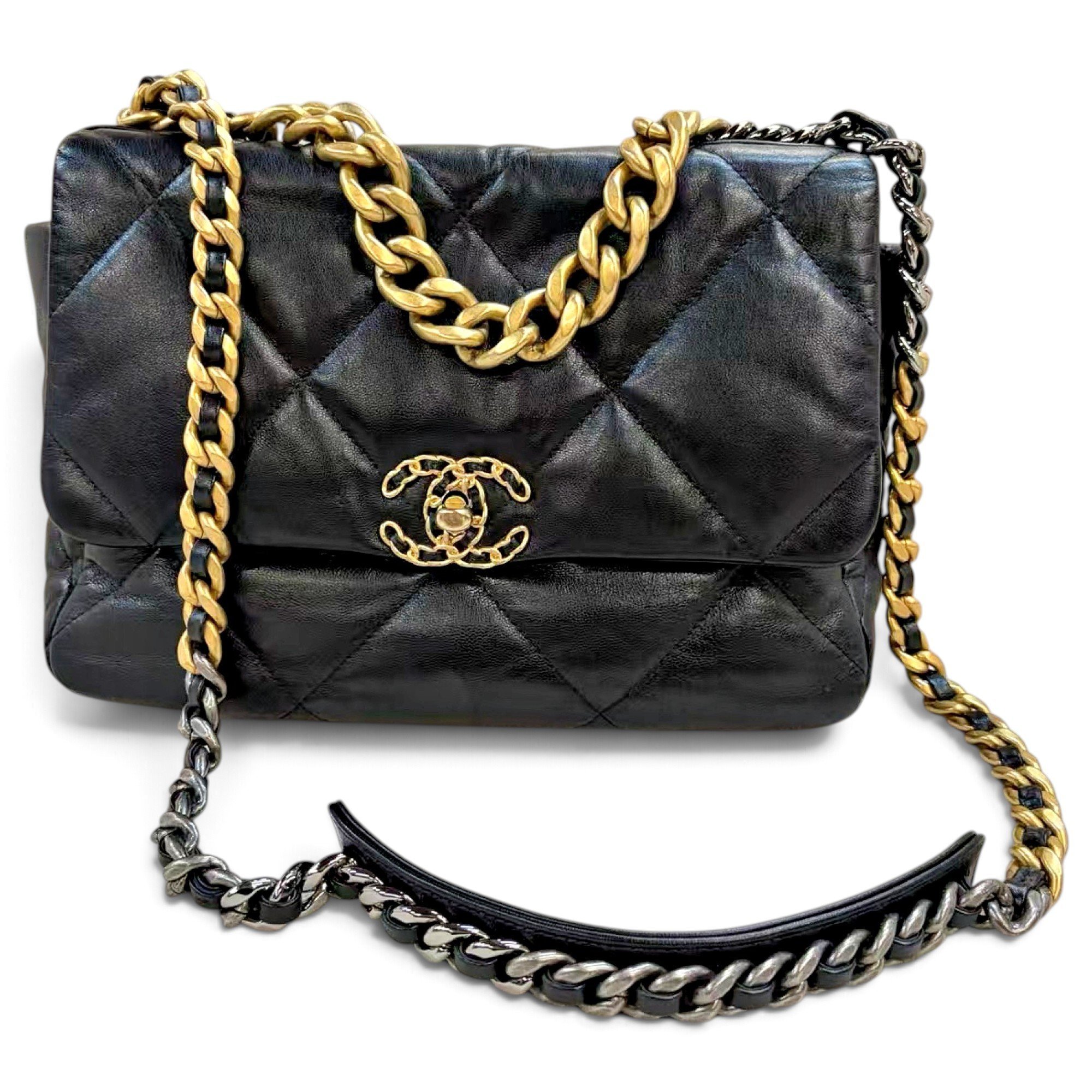 Chanel 19 leather handbag