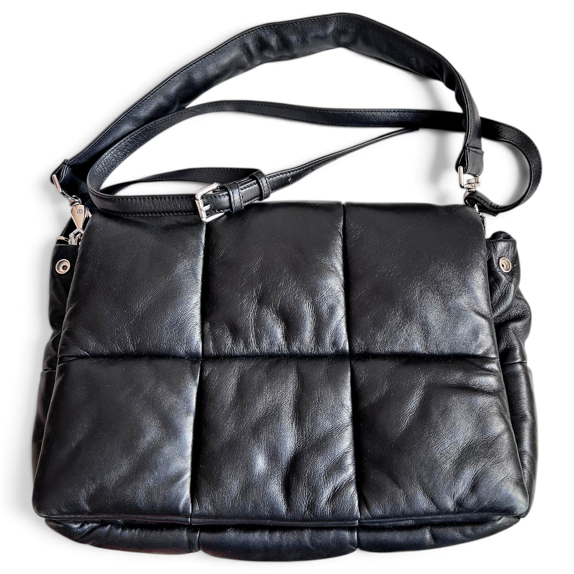 Leather handbag