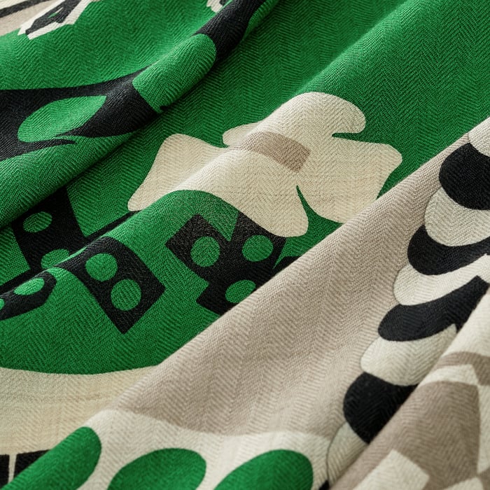 Montura De Gaucho Shawl 140