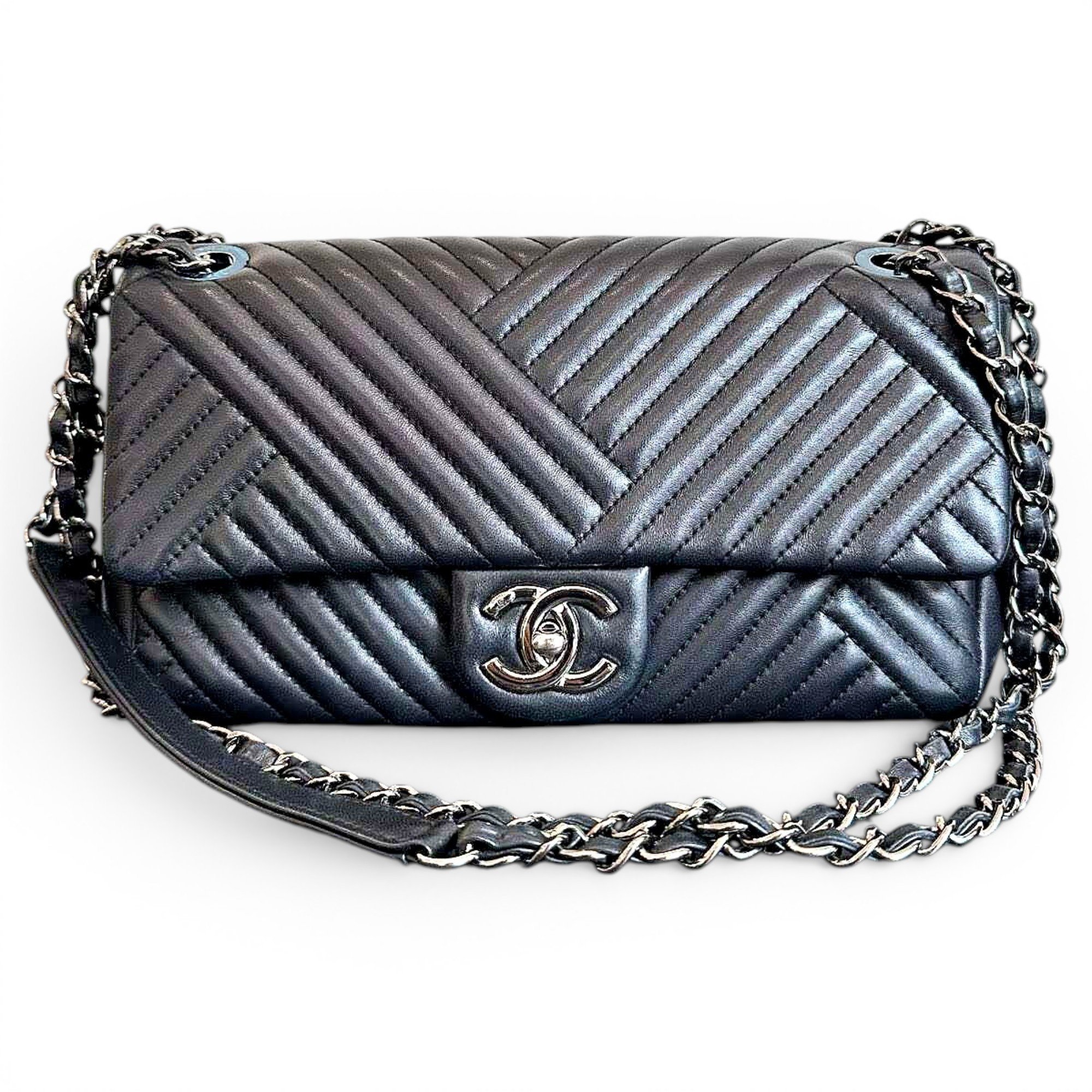 Timeless/Classique leather crossbody bag