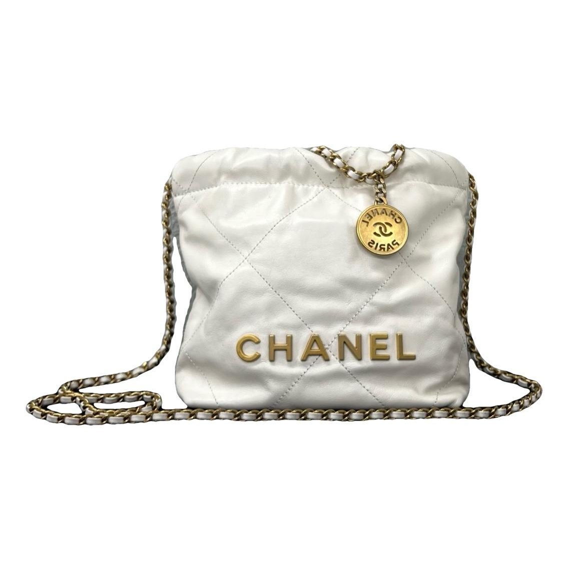 Chanel 22 leather handbag