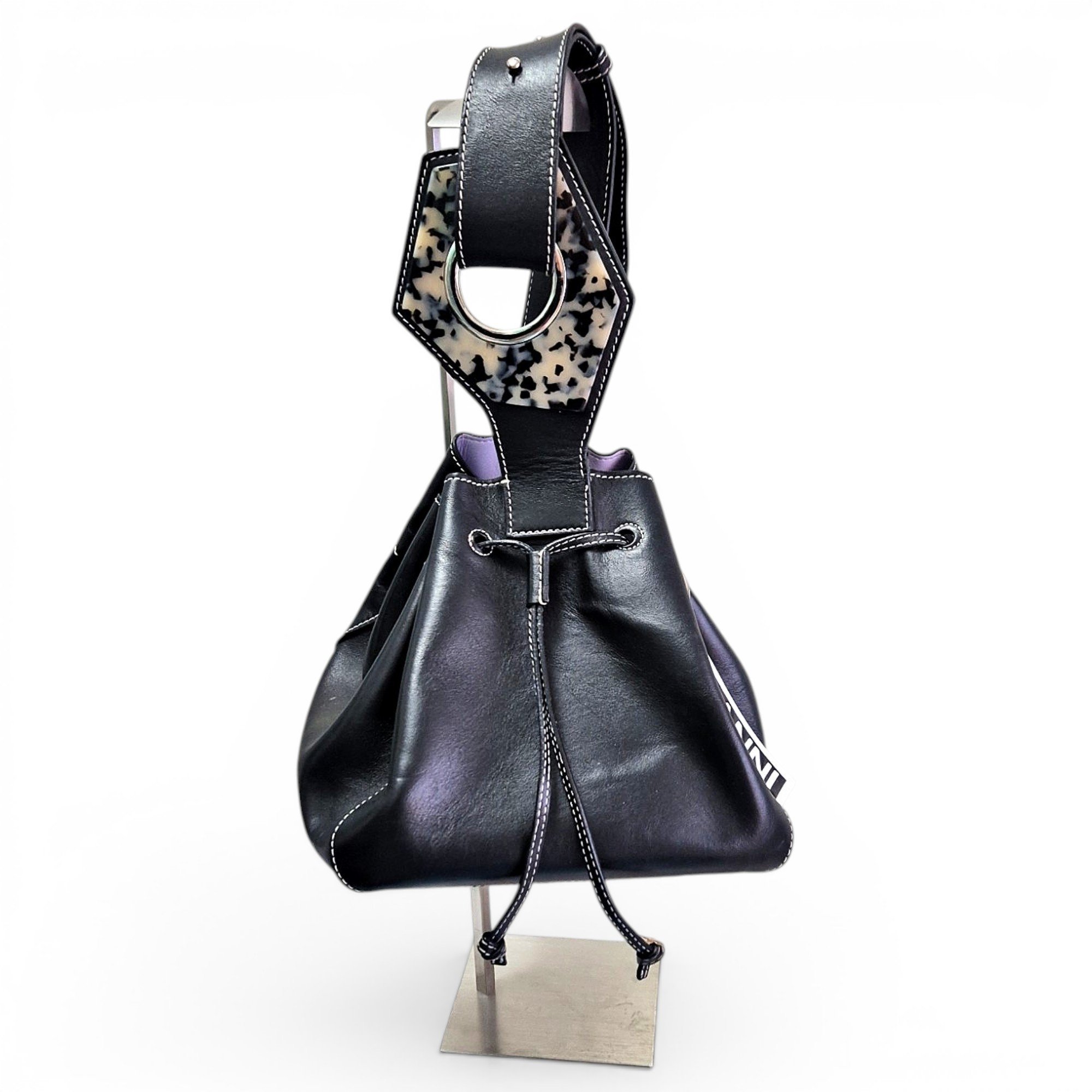 Bou Bucket leather bag