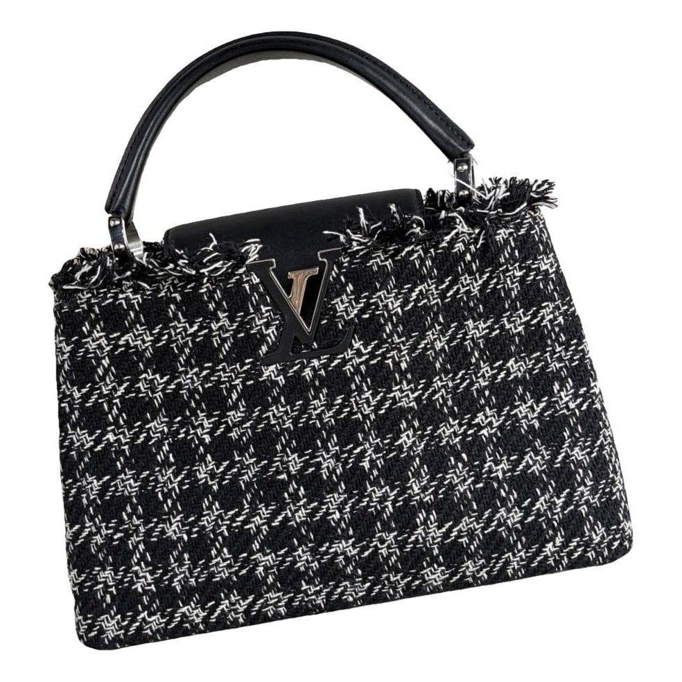Capucines leather handbag