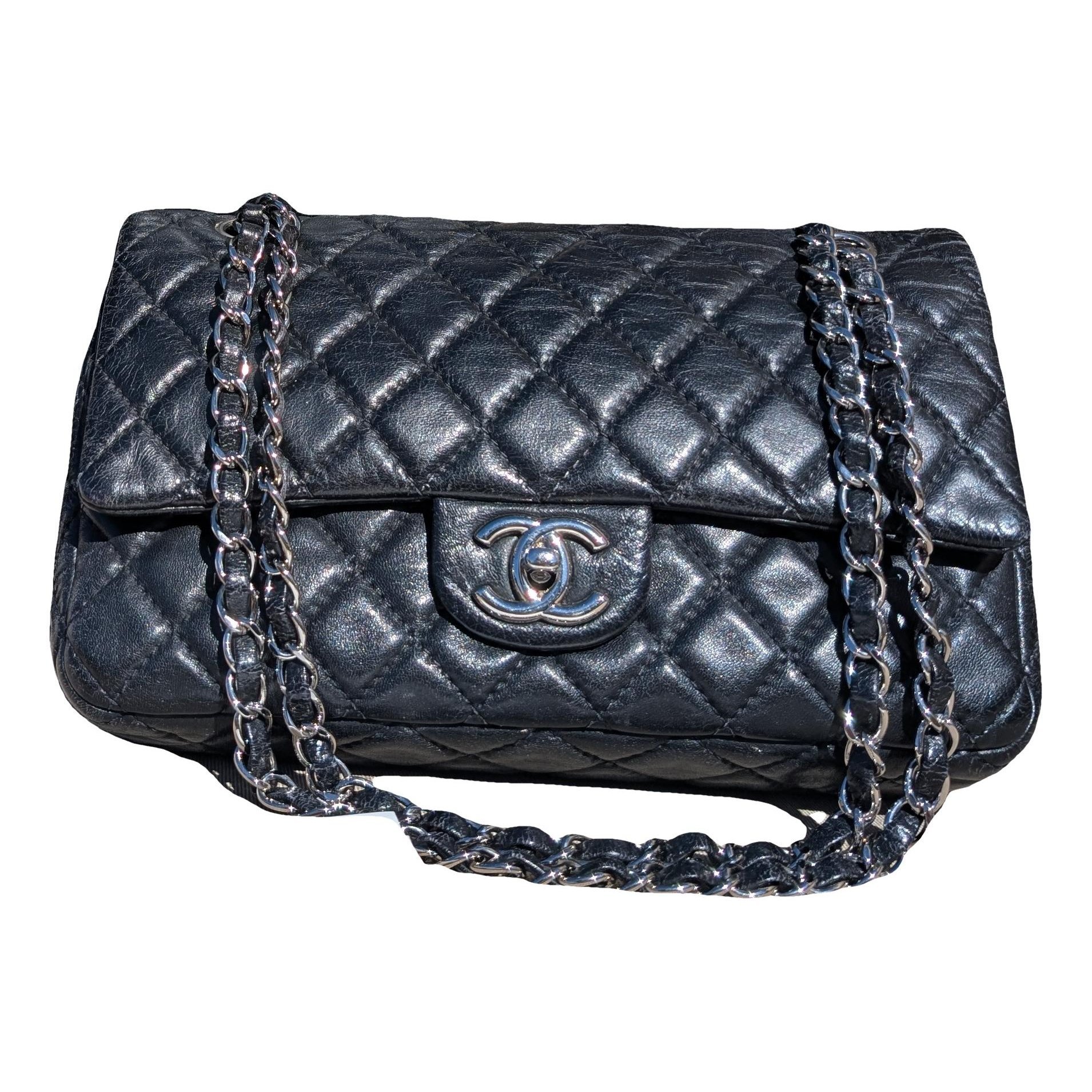 Timeless/Classique leather crossbody bag